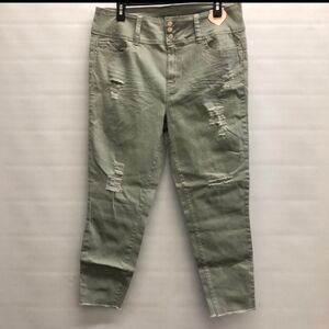 YMI Midrise Cropped Women's Jeans Distressed Finish WannaBettaButt 17/33